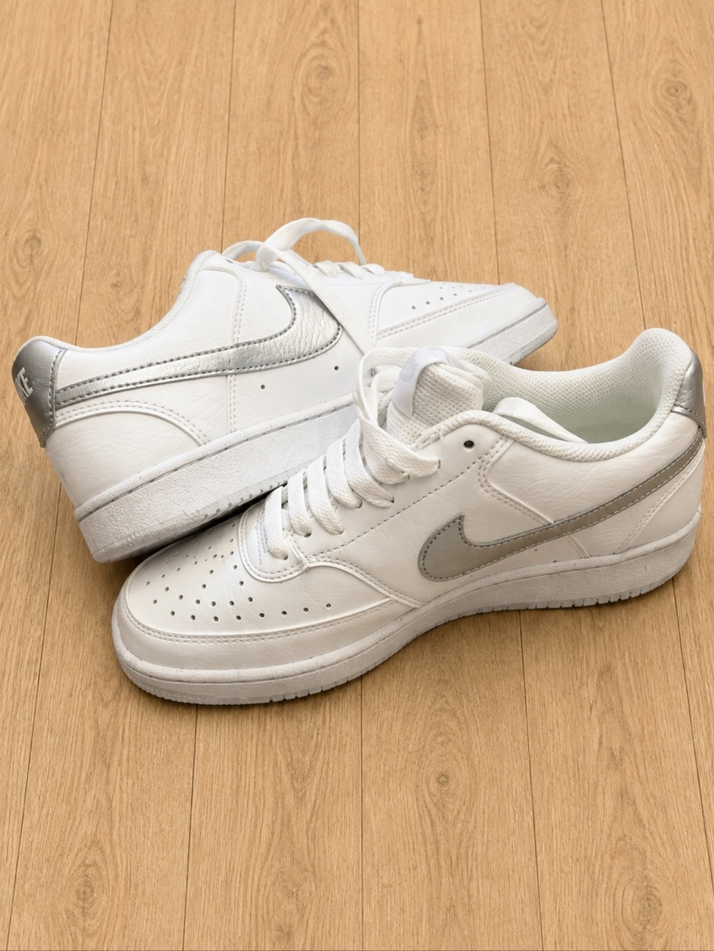 NWOB Nike Court Vision Low Next Nature White Silver Womens 6
